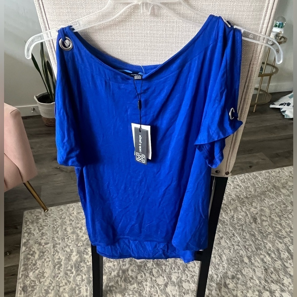 NWT Cable & Gauge Short Split Sleeve Royal Blue Top, Large